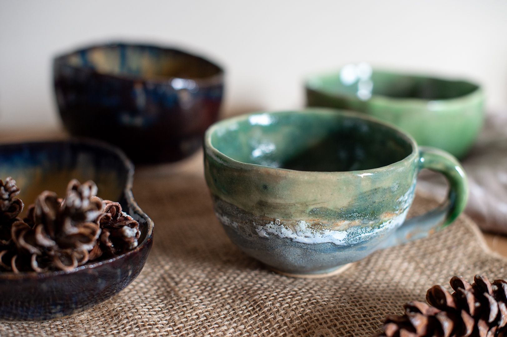 Landscape Glaze Soup Bowl with Handle ceramic piece