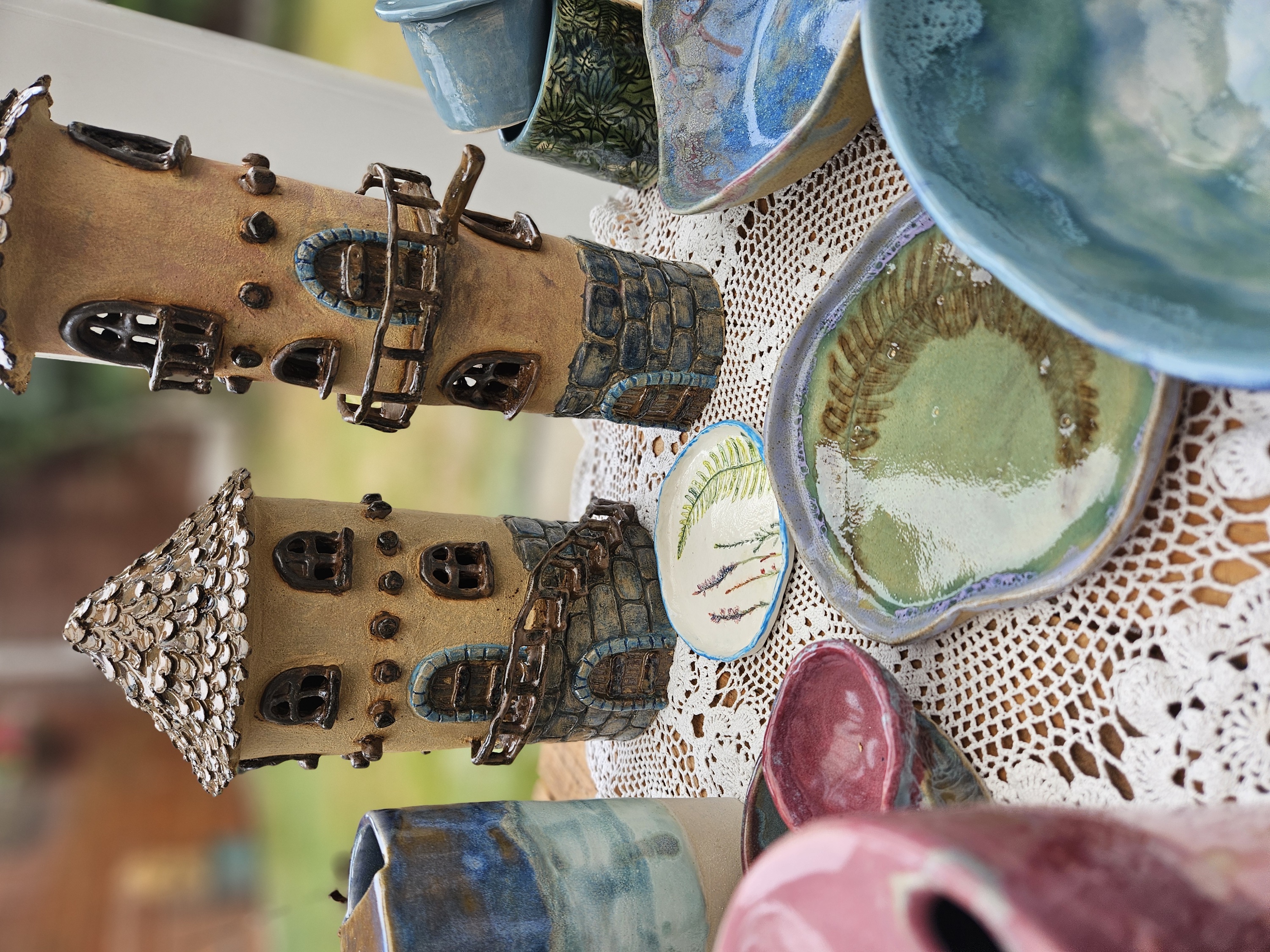 Tripod Pinch Bowls – Ocean & Honey ceramic piece