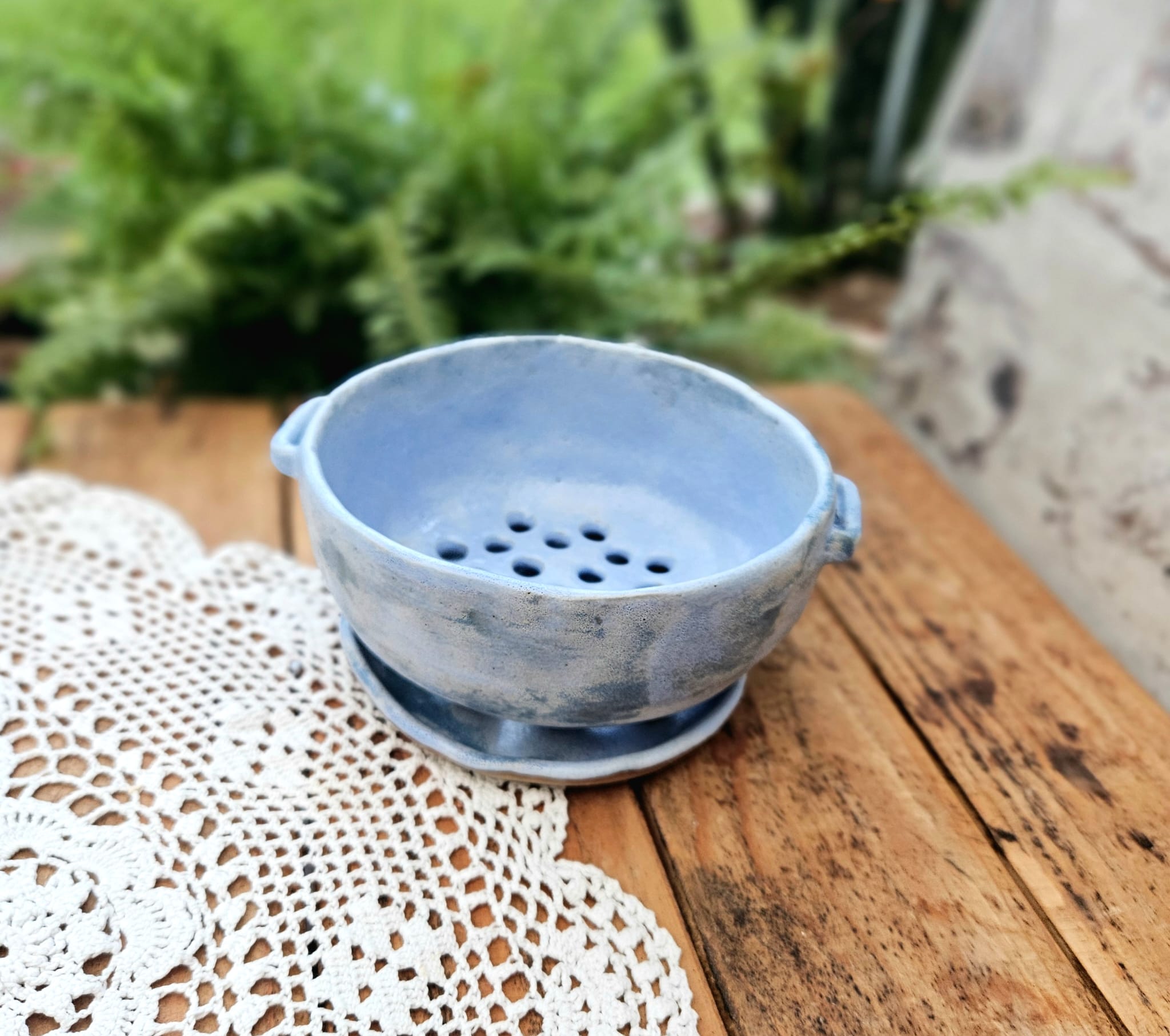 Ceramic Berry Bowl with Drip Tray ceramic piece